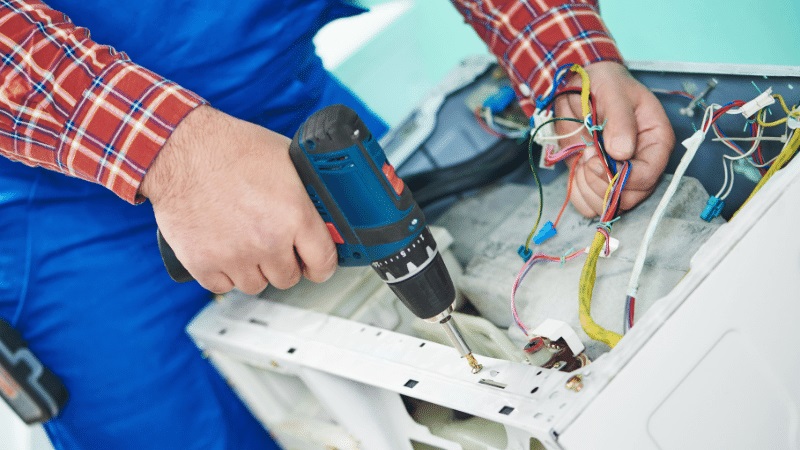 Soma Daikin Daikin çamaşır makinesi kart tamiri – Su almama arızası orijinal parça ile giderildi. - Teknik servis örneği